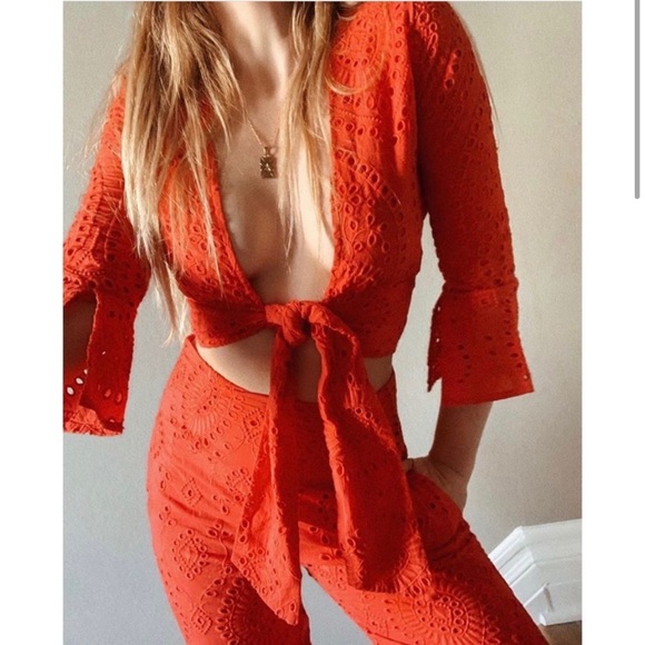NEW Beach Riot Red Eyelet Jill Crop Top & Pants - Picture 2 of 4